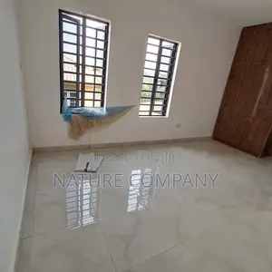 3bdrm Duplex in Magodo Brooke’S for sale