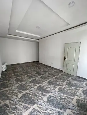 2bdrm Block of Flats in Estate, Ikota for rent