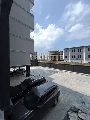 2bdrm Block of Flats in Lekki Phase 1 for rent
