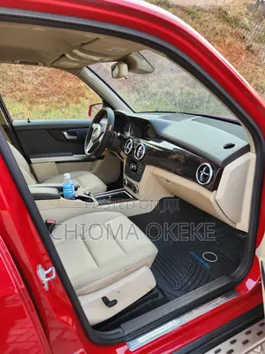 Mercedes-Benz GLK-Class Base GLK 350 4dr AWD 4MATIC (3.5L 6cyl 7A) 2015 Red