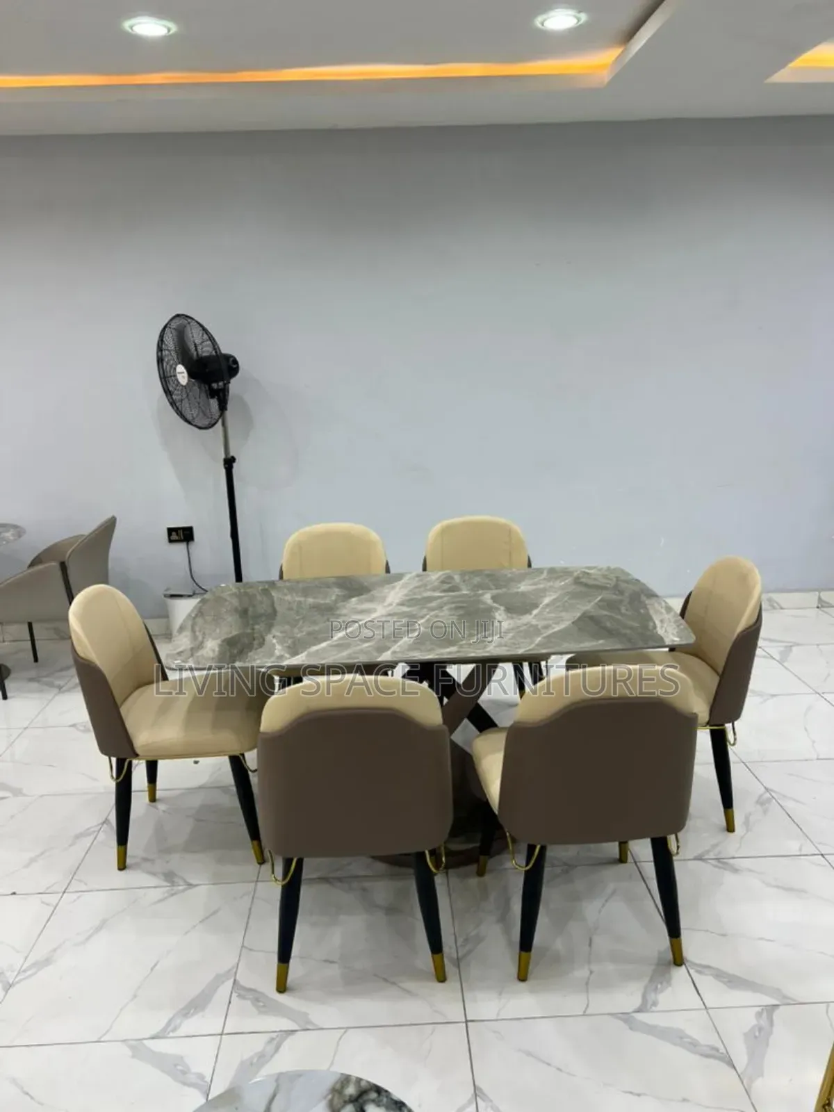 Contemporary Marble Dining Set By 6seaters