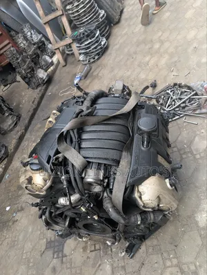 Porsche Cayenne V8 4.8l Engine