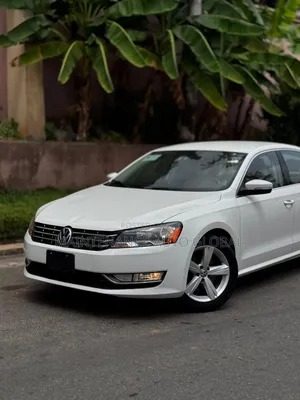 Volkswagen Passat SE 4dr Sedan (1.8L 4cyl Turbo 6A) 2015 White