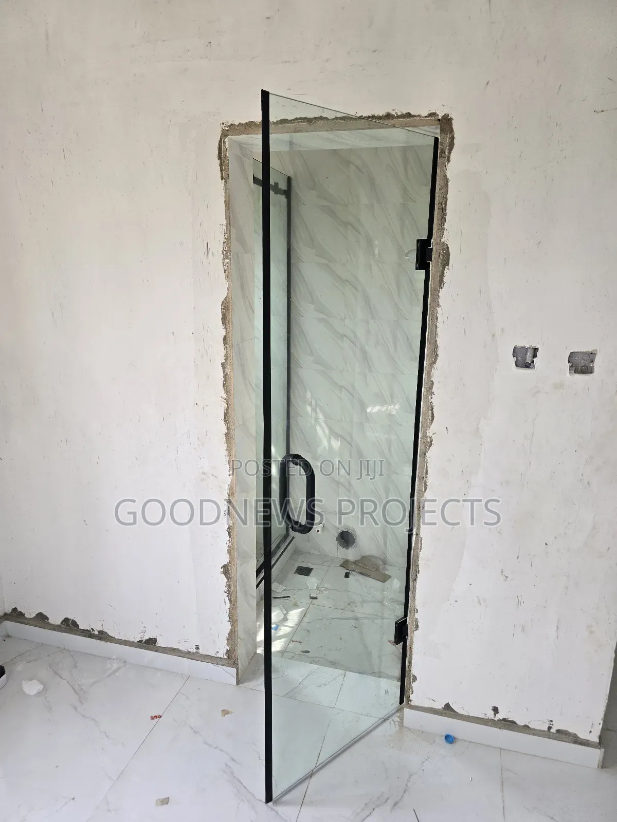 Plain Bathroom Glass Door