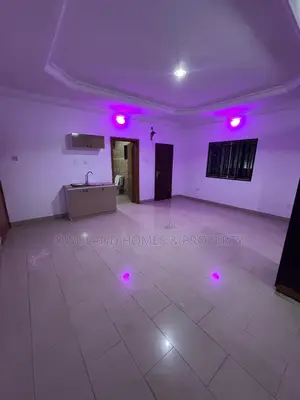 Studio Apartment in Chevron Estate for rent