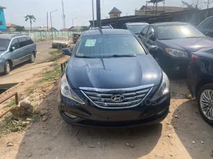 Hyundai Sonata 2011 Black