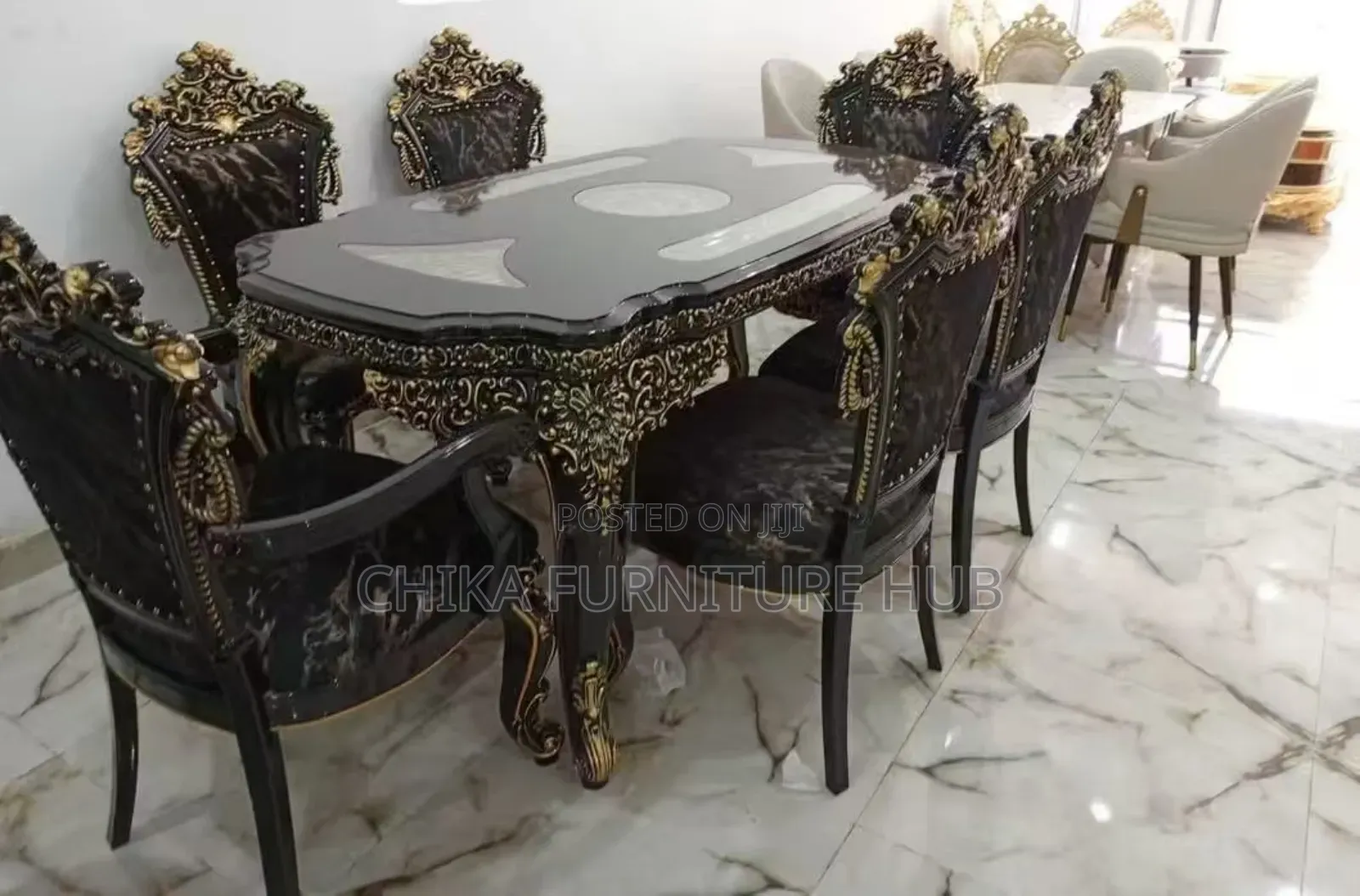 Quality Royal Dinnig Set