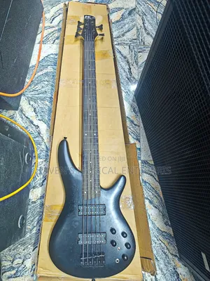 Ibanez Soundgear Electric Bass Guitar