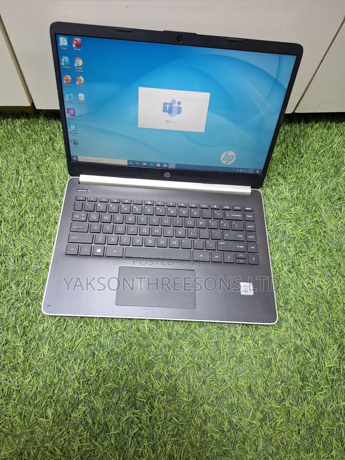 Laptop HP 14-ep0063 8GB Intel Core i3 SSD 256GB