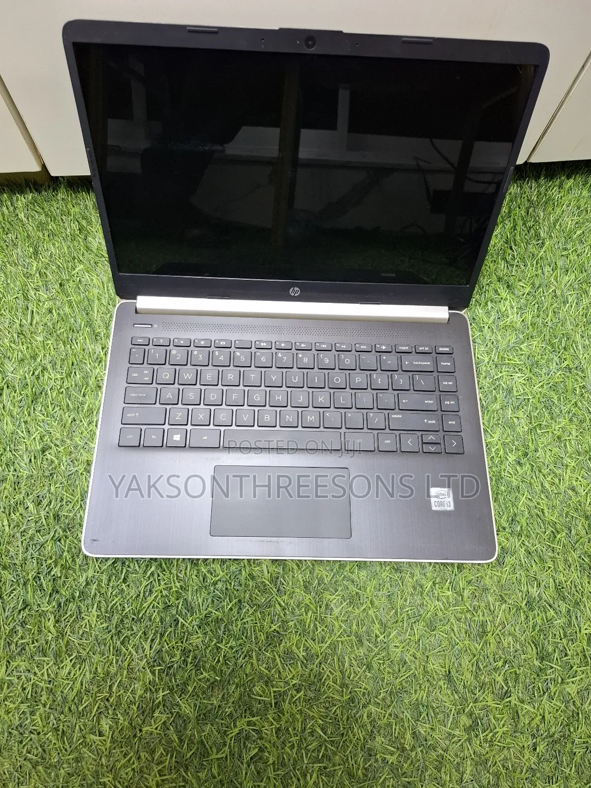 Laptop HP 14-ep0063 8GB Intel Core i3 SSD 256GB