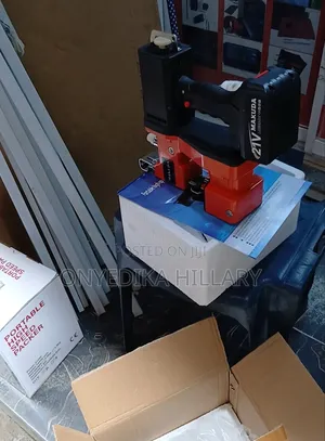 Bag Closer Machine
