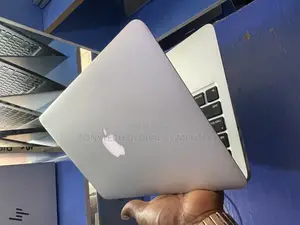 Laptop Apple MacBook Air 2015 4GB Intel Core i5 SSD 128GB