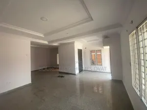 5bdrm Duplex in Lekki Phase 1 Lagos for rent