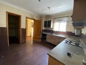 3bdrm Apartment in Lekki Phase 1 Lagos for rent