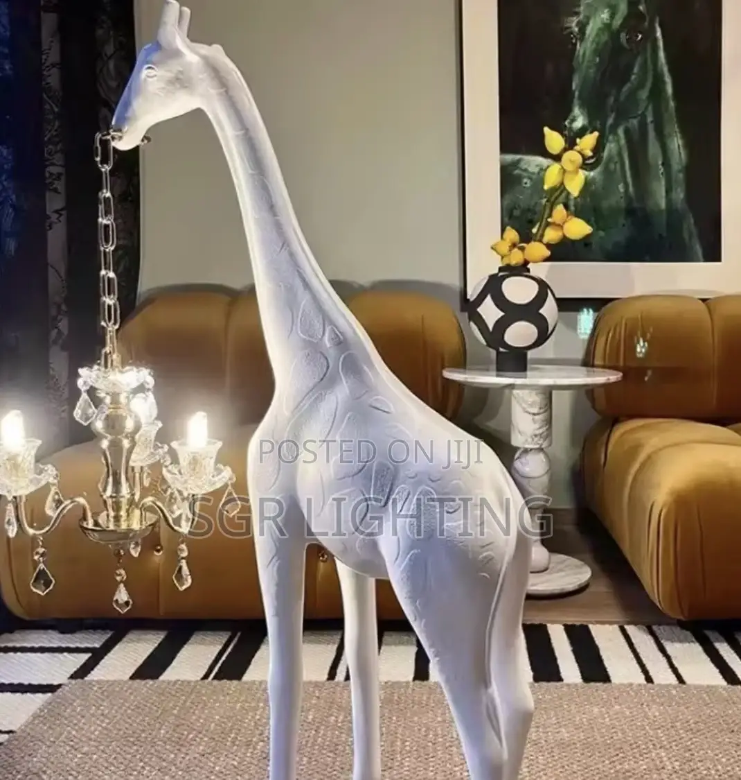 Giraffe Nordic Creative Postmodern Resin Floor Lamp