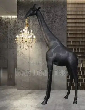 Giraffe Nordic Creative Postmodern Resin Floor Lamp