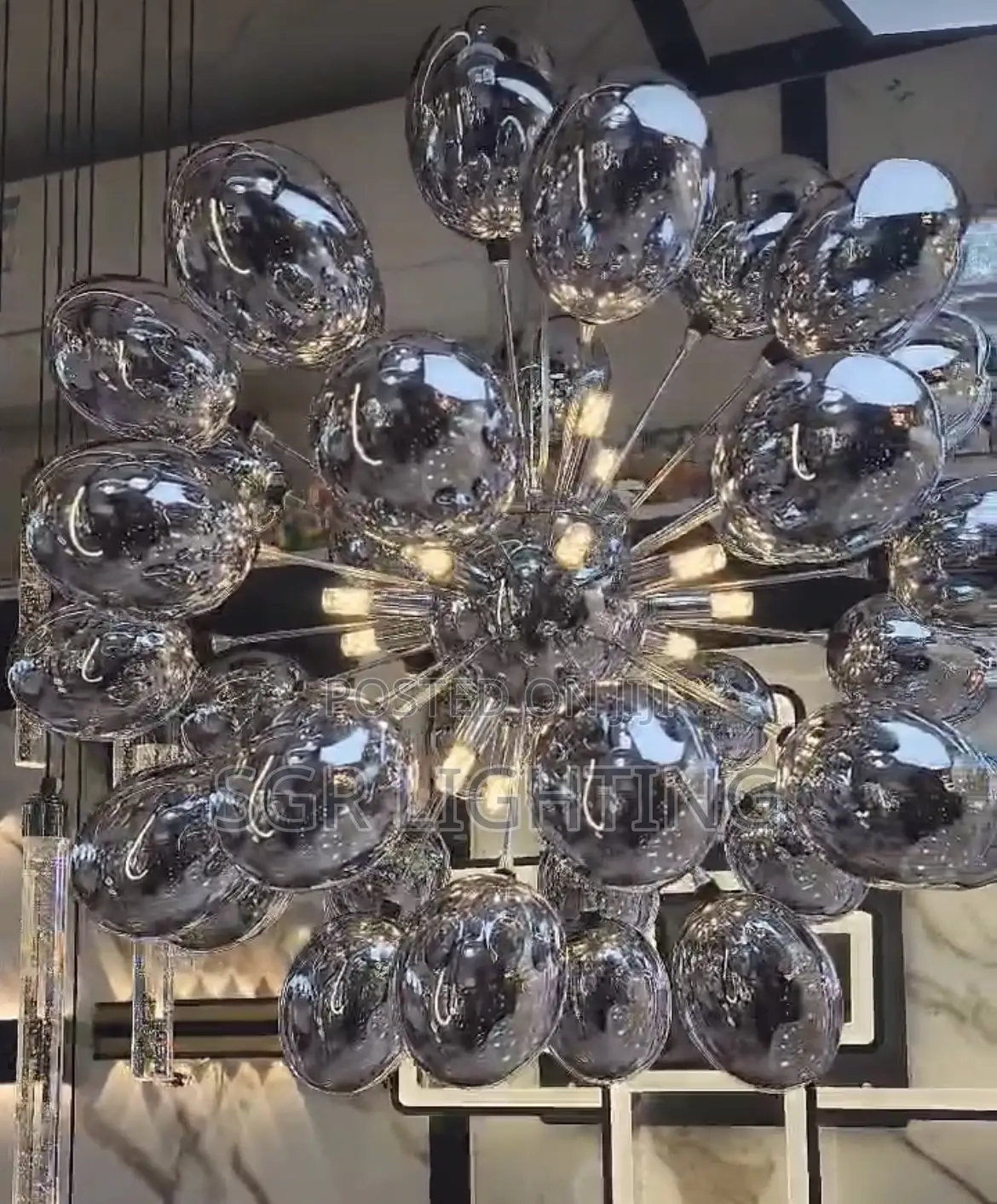 Giraffe Nordic Creative Postmodern Resin Chandelier