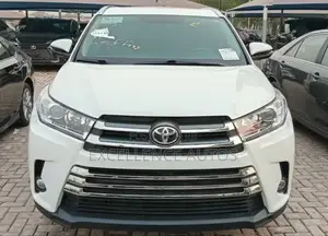 Toyota Highlander XLE V6 4x4 (3.5L 6cyl 6A) 2016 Off white