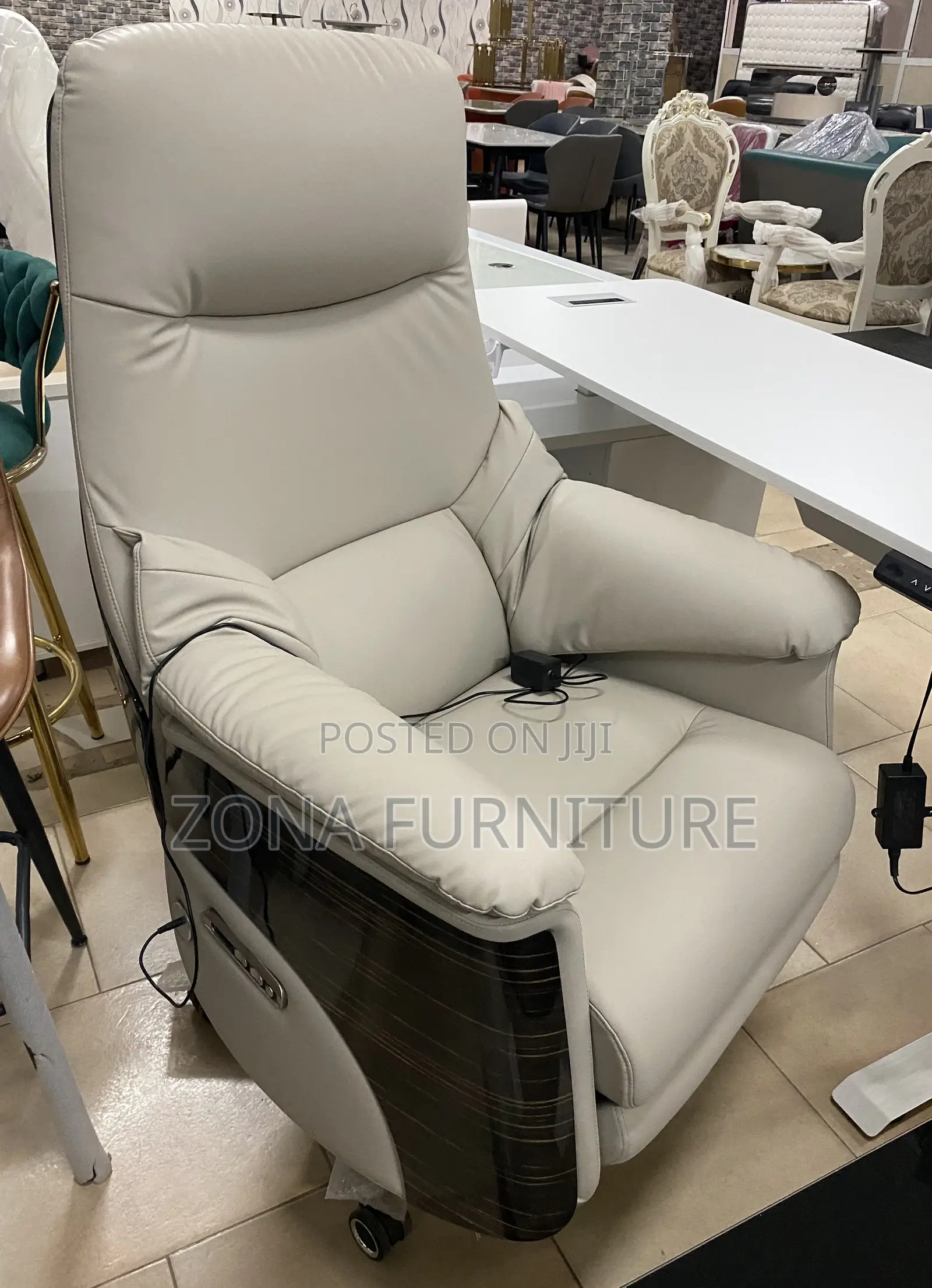 New Model Super Solid Massaging Chairs