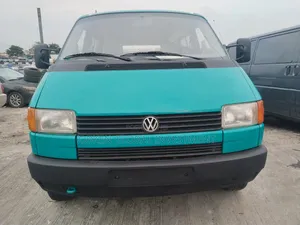 Volkswagen Transporter 2005 Green