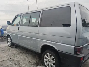 Volkswagen Transporter 2005 Grey