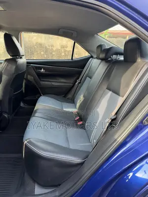 Toyota Corolla S 4dr Sedan (1.8L 4cyl CVT) 2014 Blue