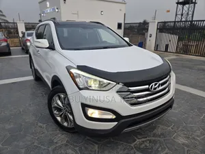 Hyundai Santa Fe 2014 White