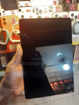Apple iPad Pro 9.7 (2016) 128 GB Gray