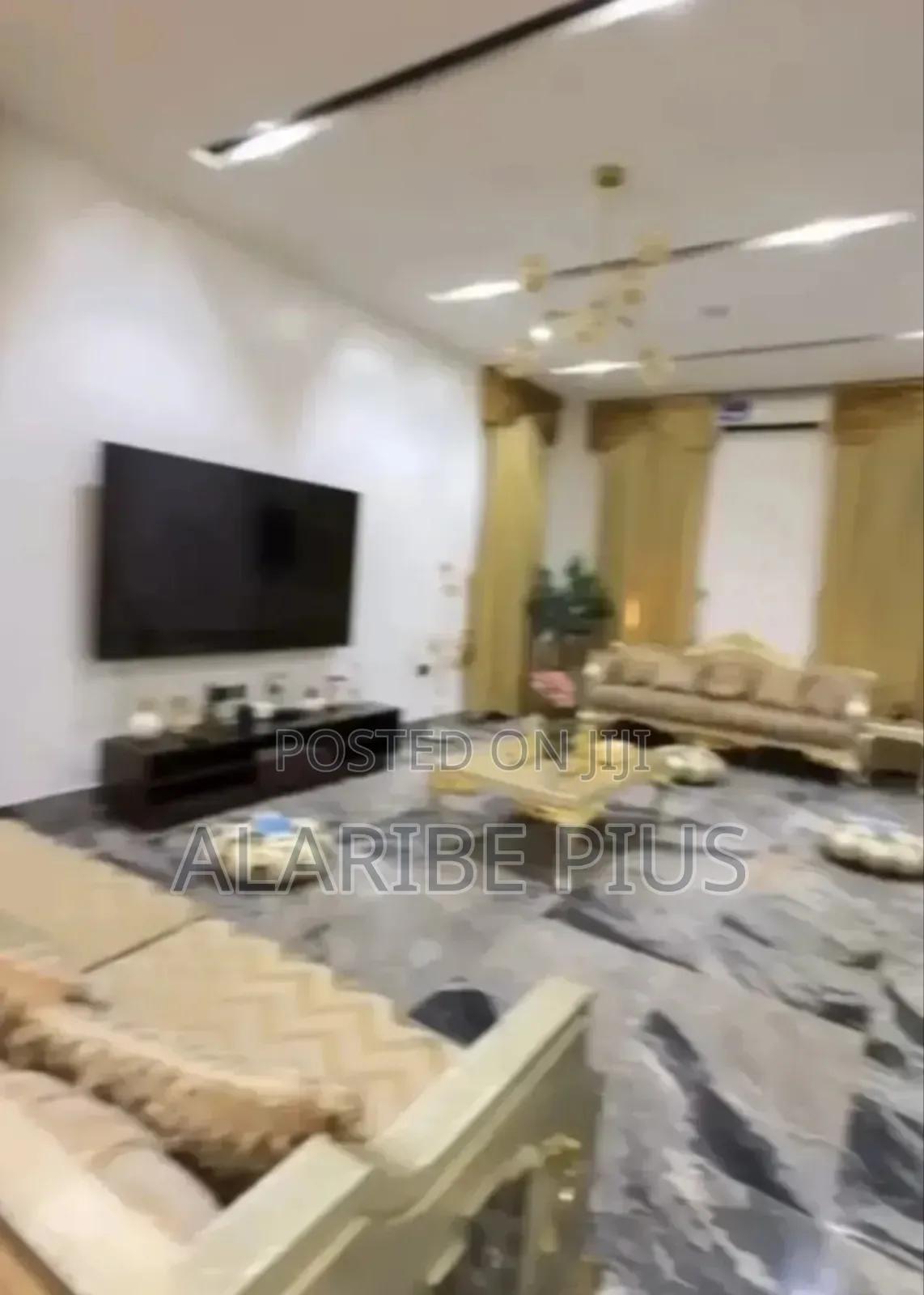 5bdrm Duplex in Self Compound, Guzape District for rent