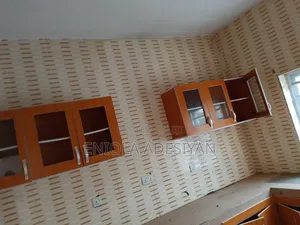 Furnished 2bdrm Block of Flats in Awobo, Igbogbo for rent