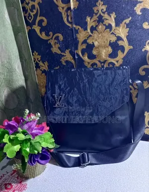 Atsilac Signature Crossbody Bag