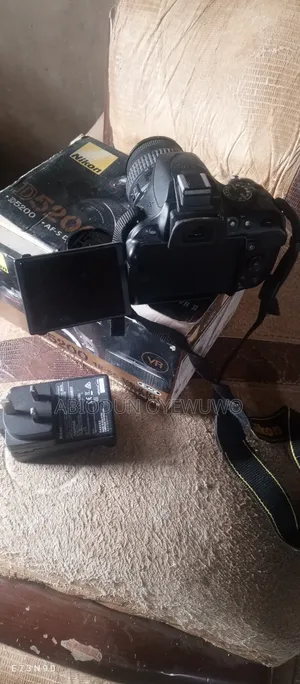 Nikon D5200 Camera