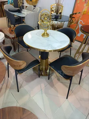 Quality Space Saving Dining Set by 4 Chairs.
