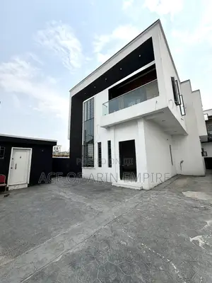 5bdrm Duplex in Vgc for sale
