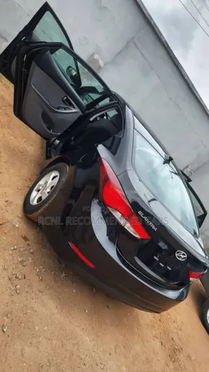 Hyundai Elantra Limited 4dr Sedan (1.8L 4cyl 6A) 2014 Black