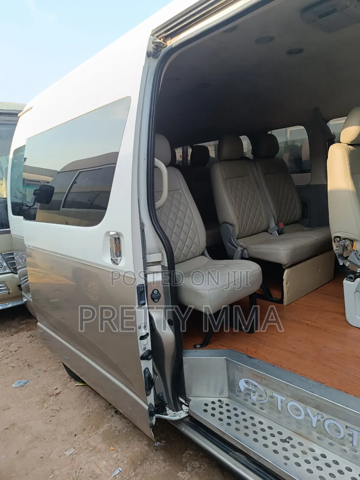 Toyota HiAce 2018 Beige