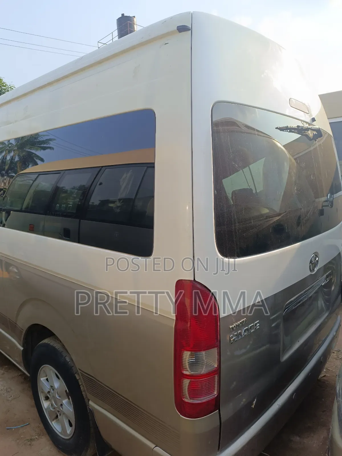 Toyota HiAce 2018 Beige