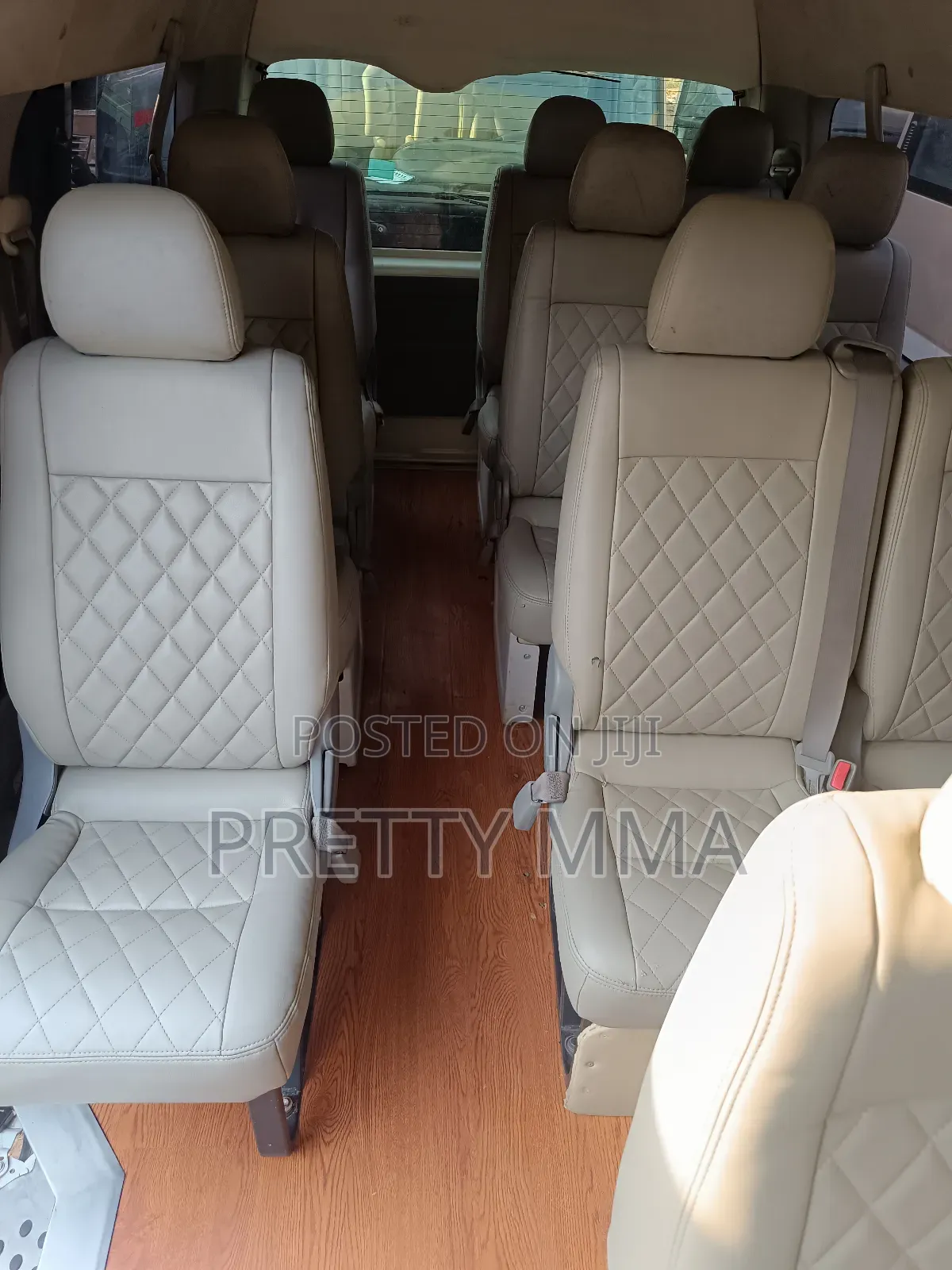 Toyota HiAce 2018 Beige