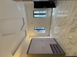 1bdrm Shared Apartment in Chevron for rent