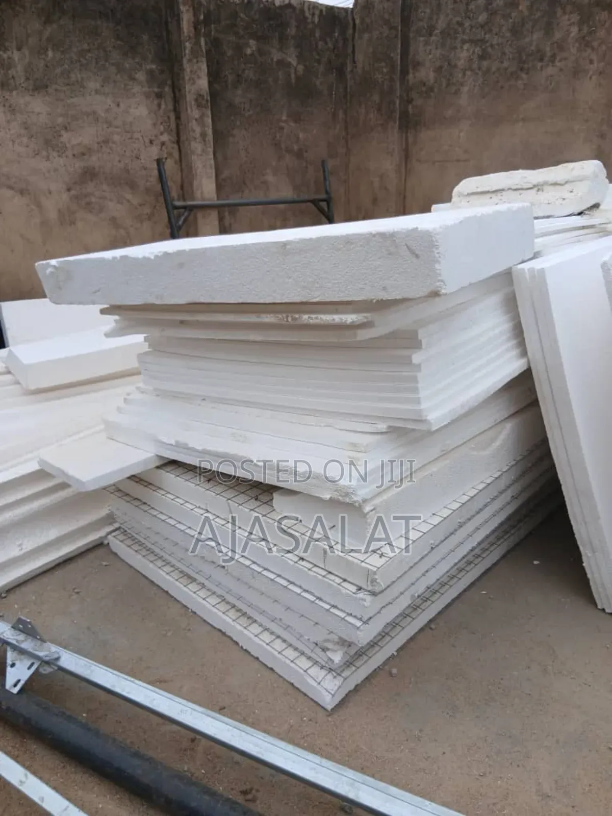 Polystyrene Board and Parapet