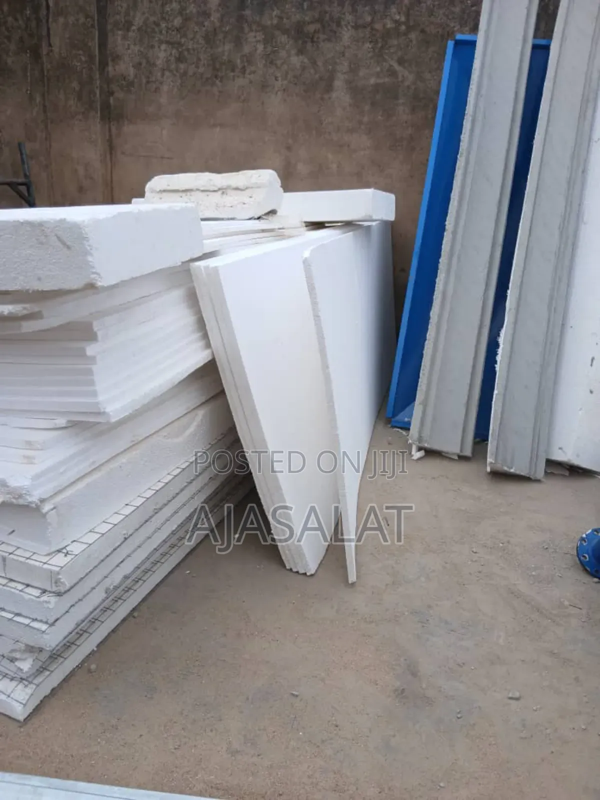 Polystyrene Board and Parapet