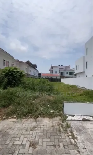 Full Plot of 600sqm Land at Pinnock Beach Estate, Osapa,Lekki for Sale