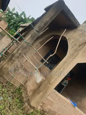3bdrm Mansion in Olomore, Abeokuta North for sale