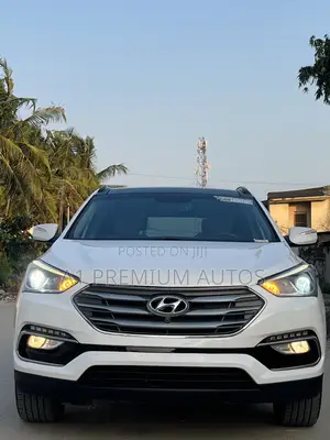 Hyundai Santa Fe SE Ultimate AWD 2018 White