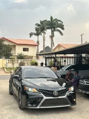 Toyota Camry LE (2.5L 4cyl 8A) 2019 Black