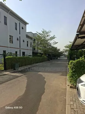 4bdrm Duplex in Life Camp Main for sale