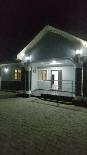 3bdrm Bungalow in Gaduwa for rent
