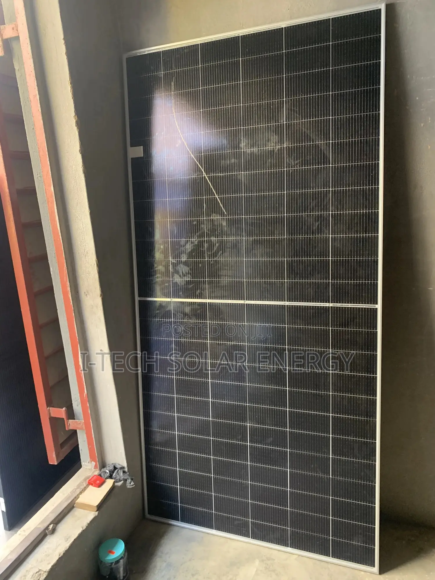 700watts Jinko Solar Panels