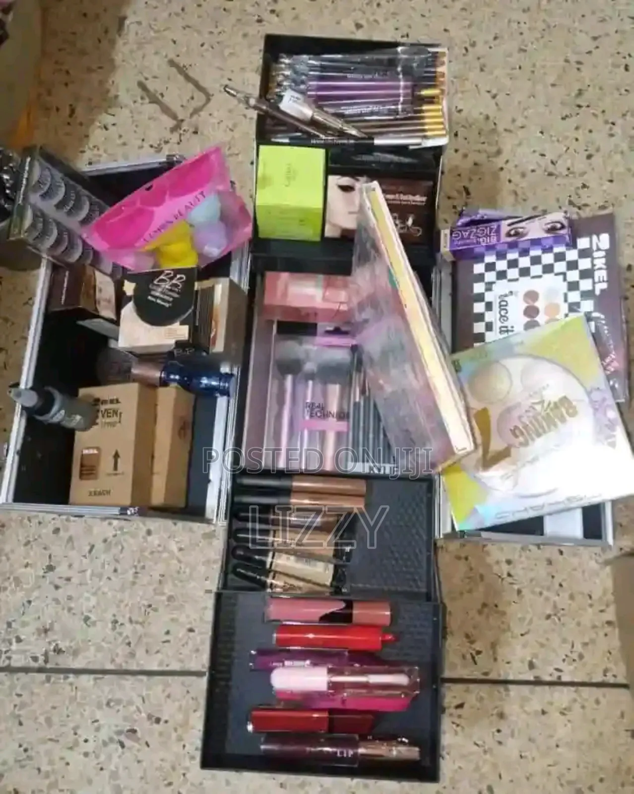 Makeup Box and Kits