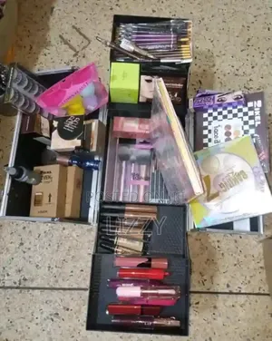 Makeup Box and Kits